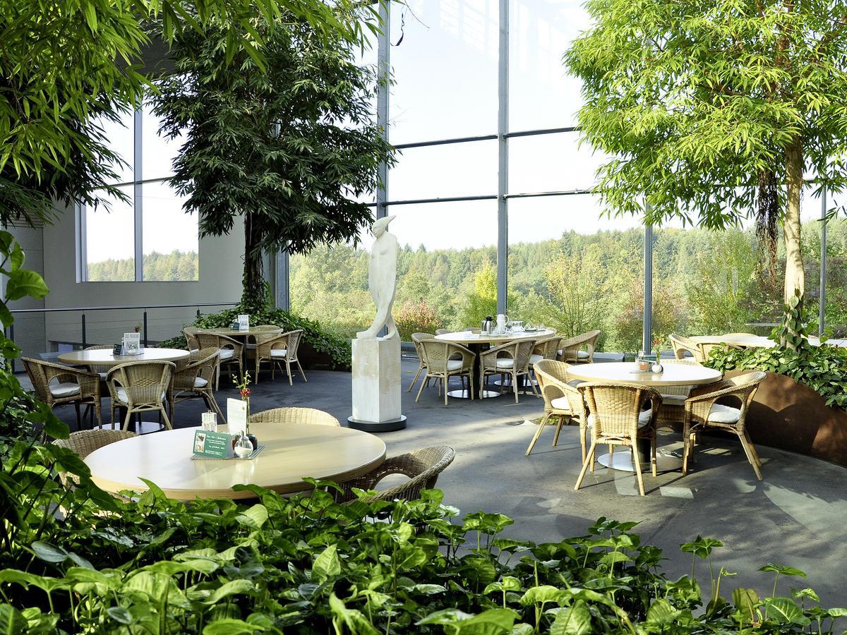 Seminarhotel In Der Manfred-Sauer-Stiftung Lobbach Exterior photo