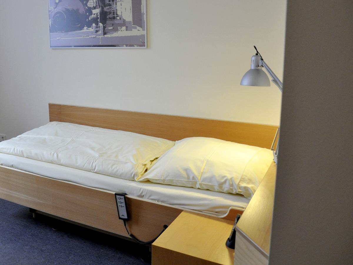 Seminarhotel In Der Manfred-Sauer-Stiftung Lobbach Room photo